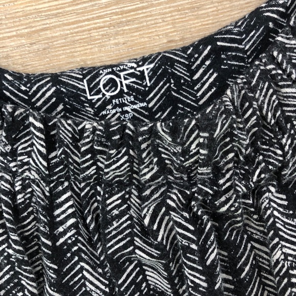 LOFT XSP Sleeveless Tank Top - Picture 2 of 4